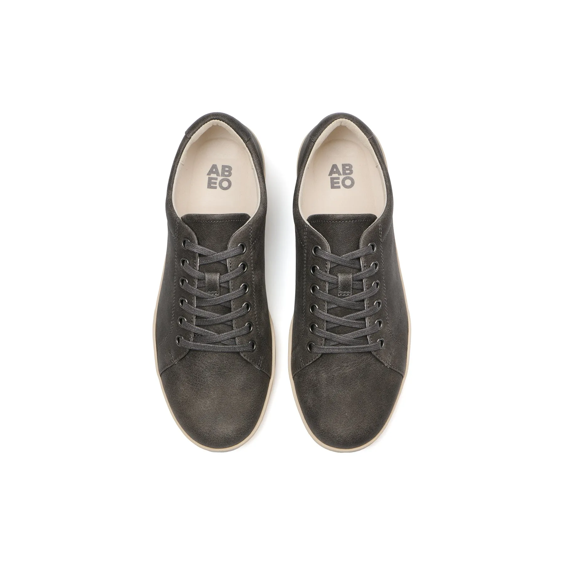 Encore Sneaker Quick Motion Dinner Look