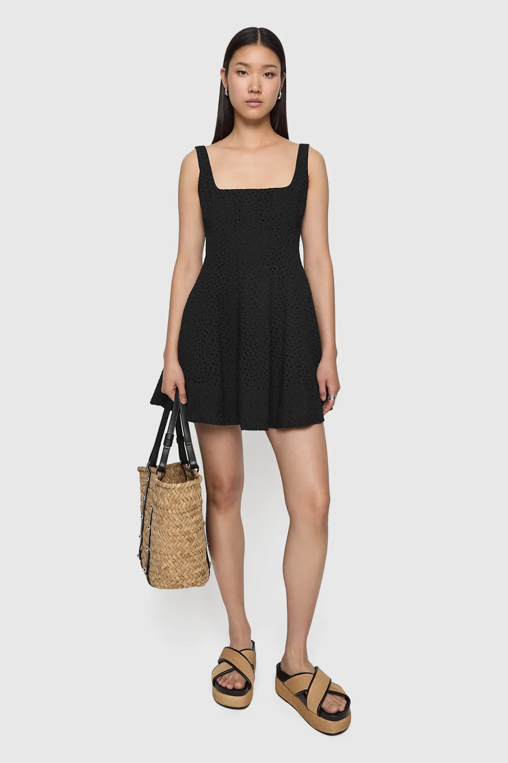 Carrie Eyelet Dress Tailored Mood Classic Move