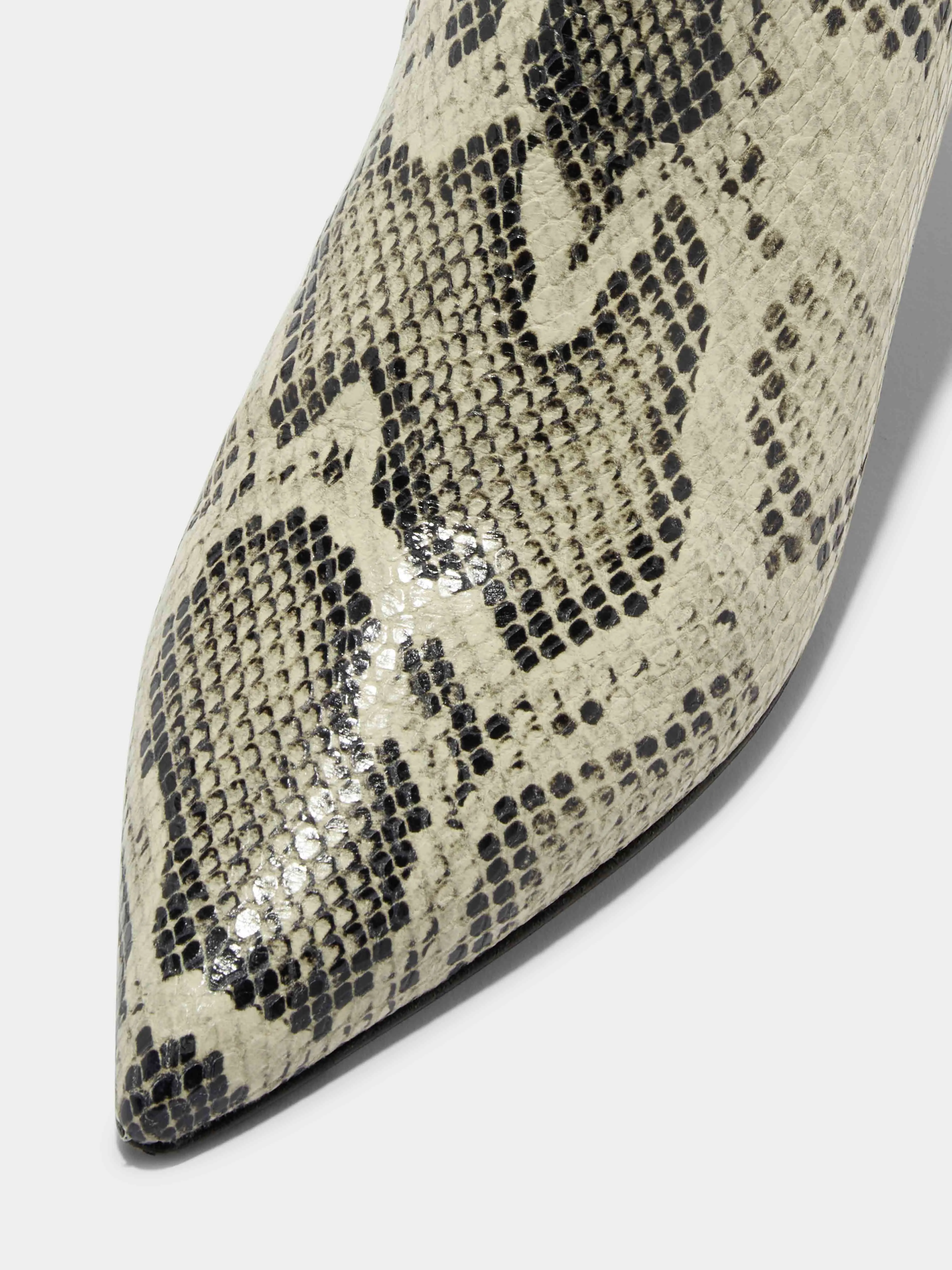 Tiger Mark Padded Collar Support Sofie Leather Ankle Boots