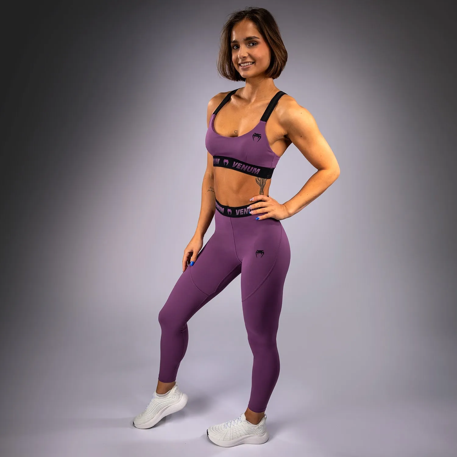 Flatlock stitching seams Fringed edges seams Venum Elevate Women Sports Bra - Liliac