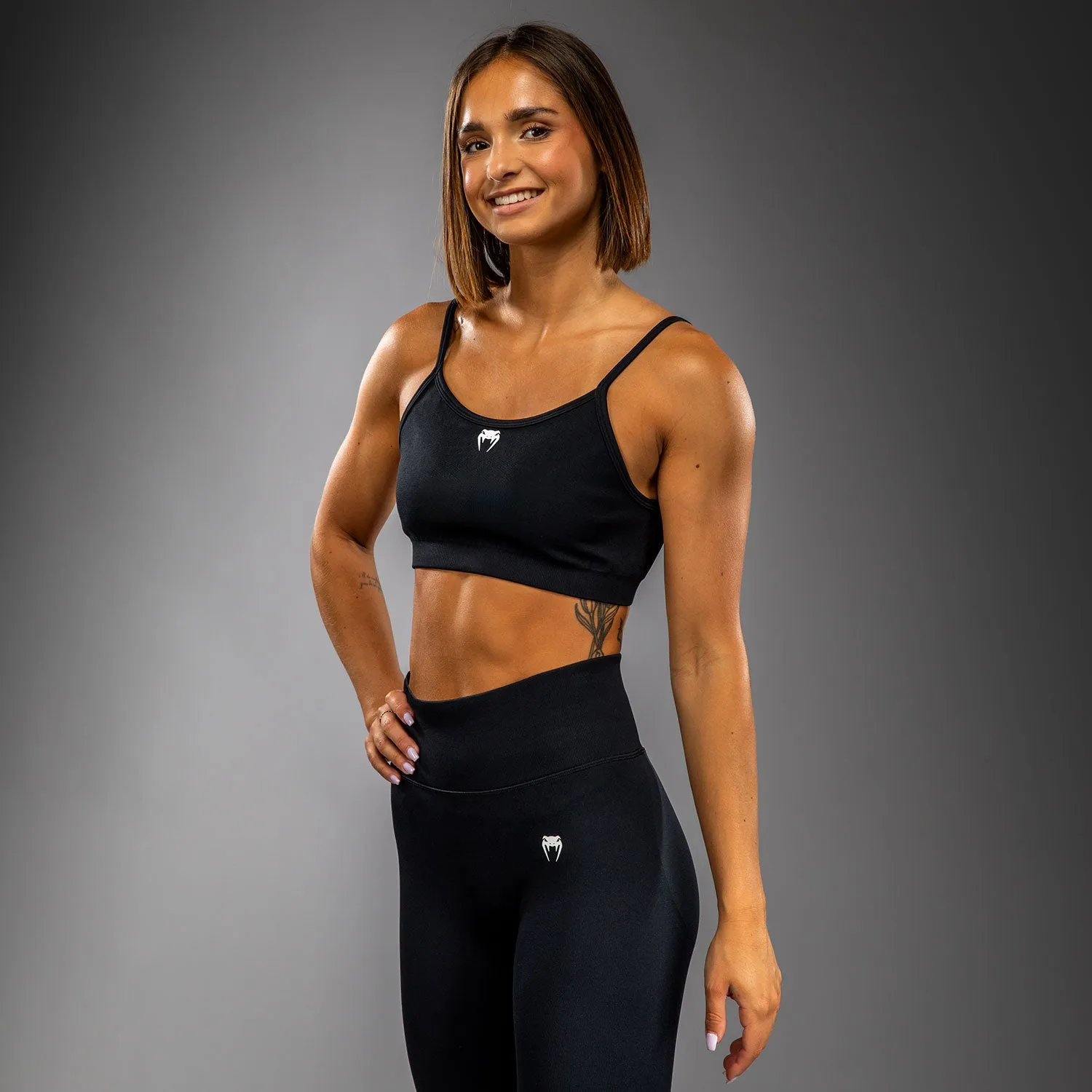 Venum Sculpt Women??s Sports Bra - Black/White Baggy fit smooth material