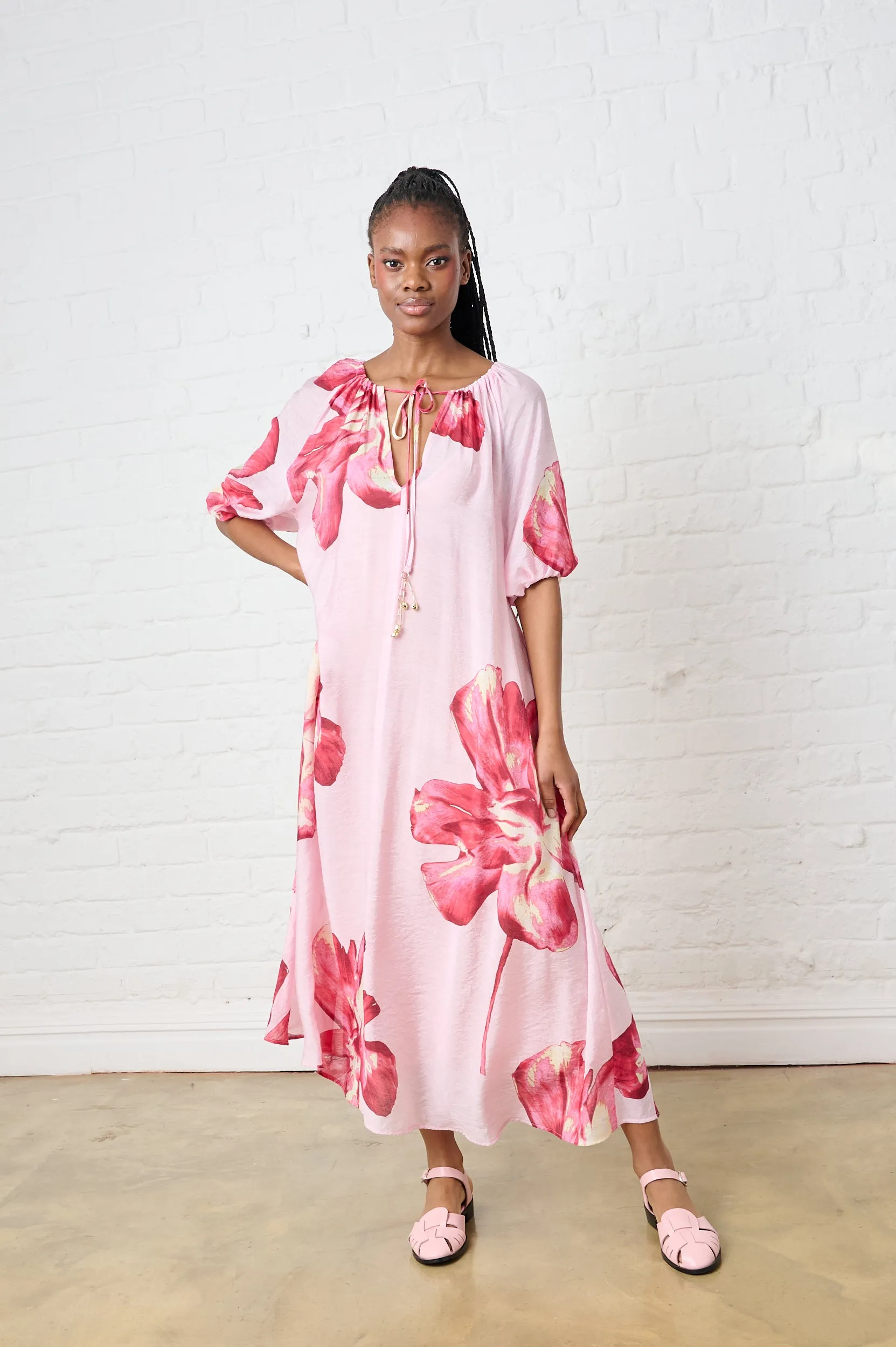 The Maxi Flow Tunic in Soft Bloom Easy Look Everyday Use