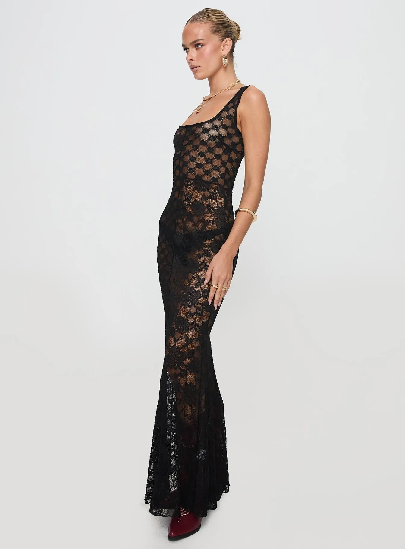 Relax Tones Soft fabric piece Zhara Lace Dress Black