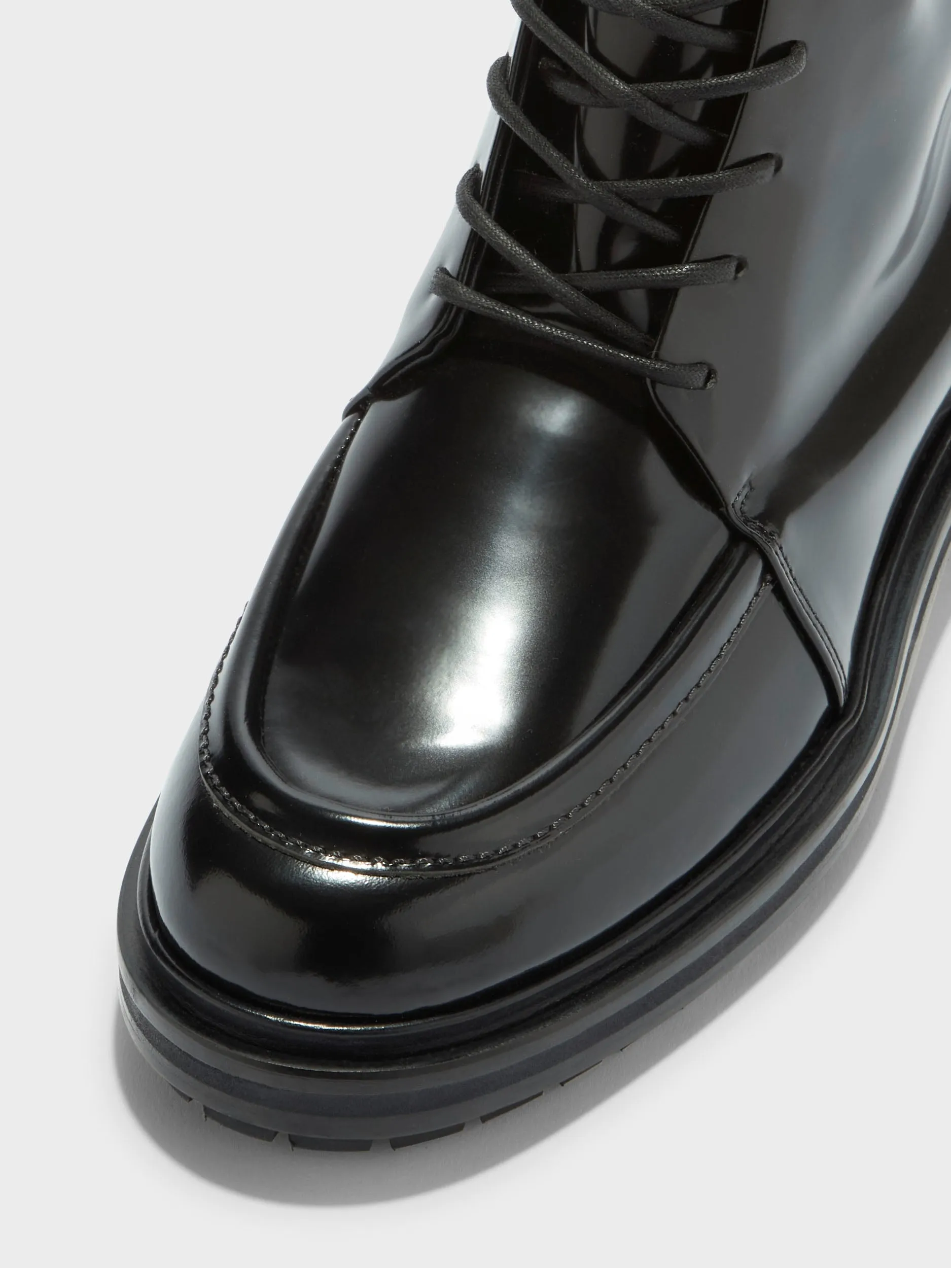 Rugged Built Morning Walk Patterned Surface Tate Lace-Up Ankle Boots