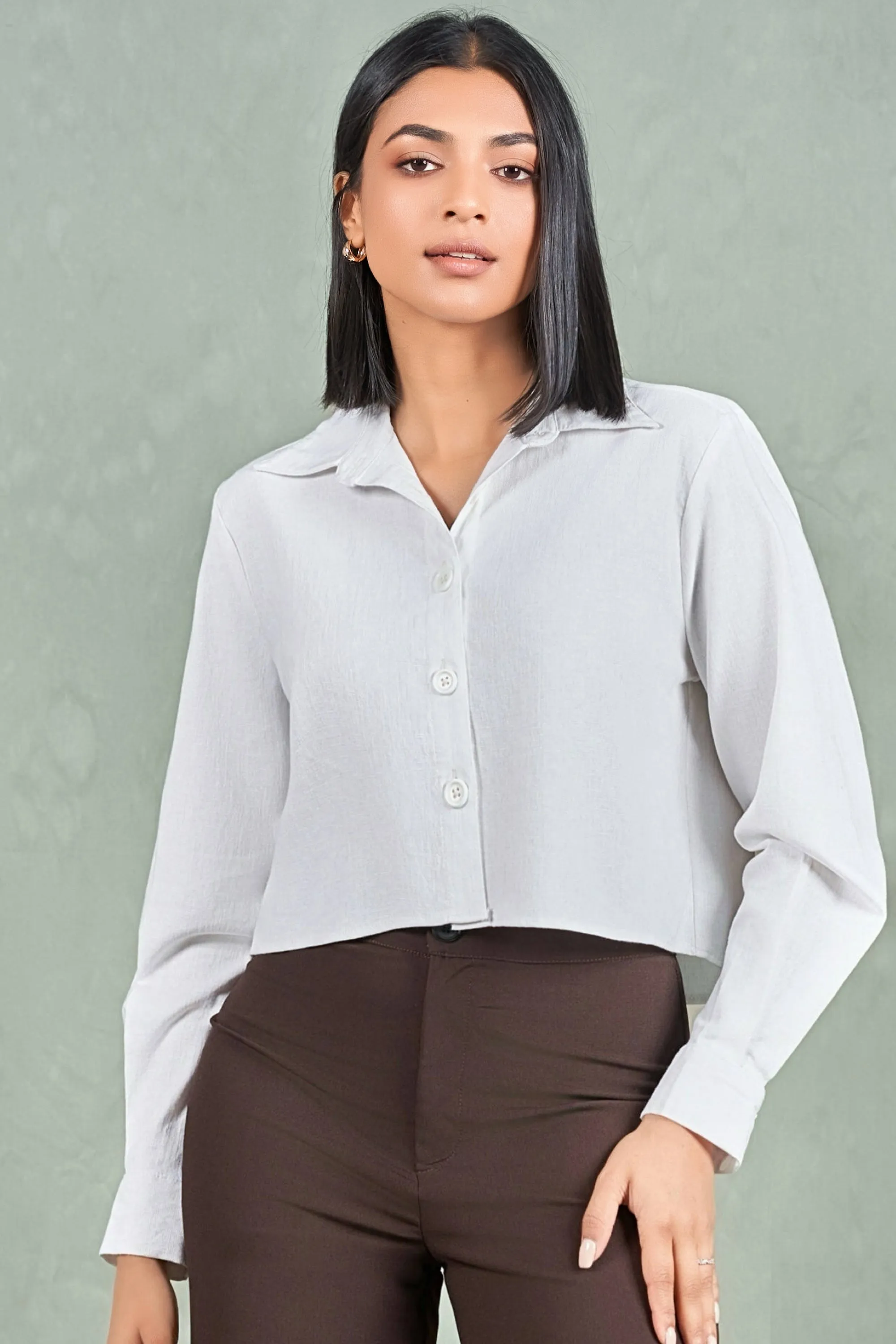 Timeless Look Wear White Cropped Shirt