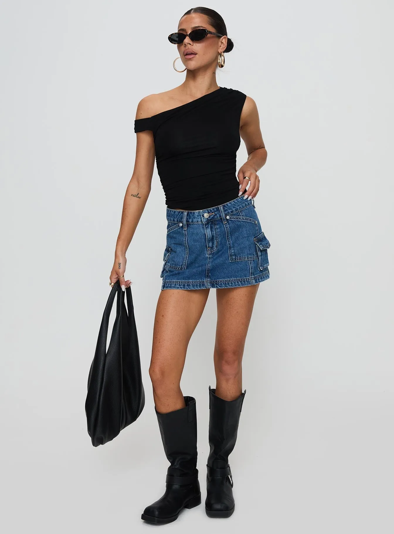 Reimagined Classic Bold Edge Pacific Coast Denim Cargo Skirt Dark Wash