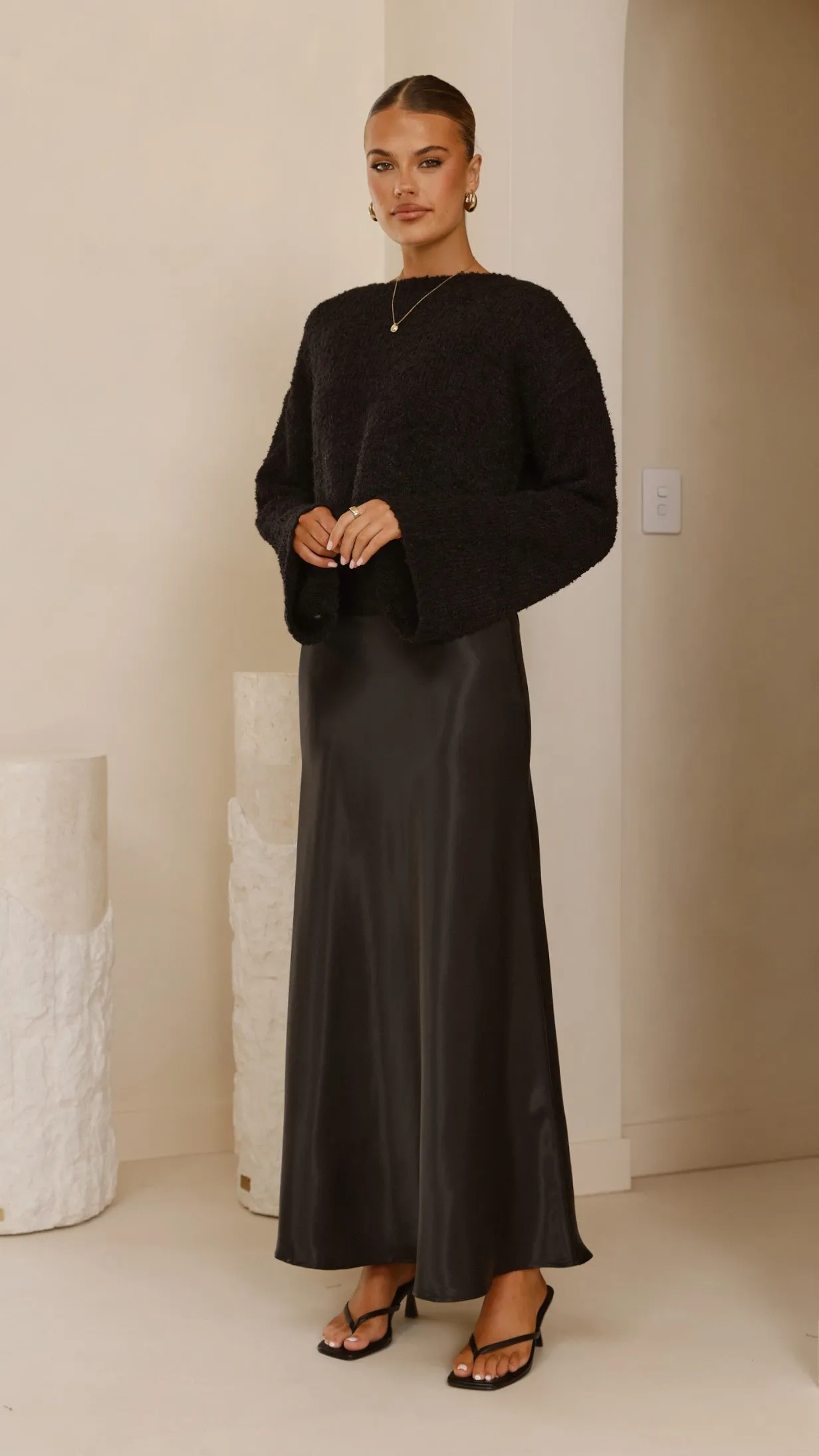 Zala Cropped Knit Sweater - Black Mood Wear Fashion Fit